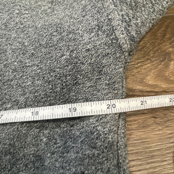 Lululemon Keep Up Crew Pullover Sweatshirt Heathered Speckled Black Size 6 - Picture 7 of 8